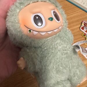 Green grape macaron labubu